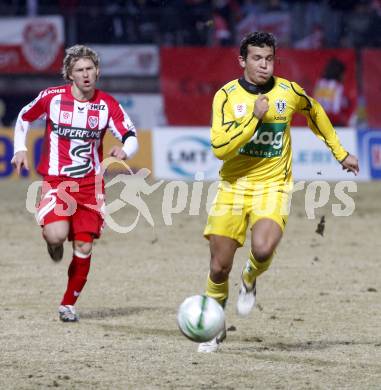 Fussball. Tipp3-Bundesliga. SK Austria Kelag Kaernten  gegen KSV Superfund. Haris BUkva, (Austria Kaernten), Markus Felfernig (KSV). Kapfenberg, 21.2.2009. 
Foto: Kuess

---
pressefotos, pressefotografie, kuess, qs, qspictures, sport, bild, bilder, bilddatenbank