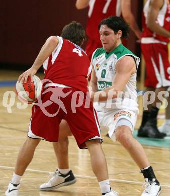 Basketball Bundesliga. Woerthersee Piraten gegen WBCKraftwerk Wels. Andreas Kuttnig (Piraten), Armin Woschank (Wels).  Klagenfurt, 21.2.2009.
Foto: Kuess

---
pressefotos, pressefotografie, kuess, qs, qspictures, sport, bild, bilder, bilddatenbank