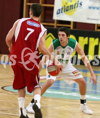 Basketball Bundesliga. Woerthersee Piraten gegen WBCKraftwerk Wels. Selmir Husanovic  (Piraten), Davor Lamesic (Wels).  Klagenfurt, 21.2.2009.
Foto: Kuess

---
pressefotos, pressefotografie, kuess, qs, qspictures, sport, bild, bilder, bilddatenbank