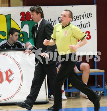 Basketball Bundesliga. Woerthersee Piraten gegen WBCKraftwerk Wels. Trainer Mathias Jan Fischer (Piraten).  Klagenfurt, 21.2.2009.
Foto: Kuess

---
pressefotos, pressefotografie, kuess, qs, qspictures, sport, bild, bilder, bilddatenbank