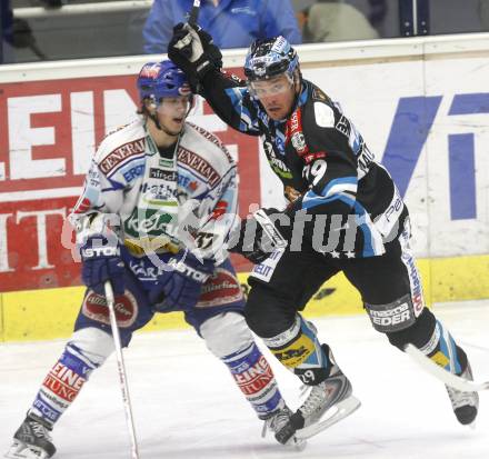 EBEL. Eishockey Bundesliga. EC Pasut VSV gegen EHC LIWEST Linz. Andreas Kristler (VSV), Markus Matthiasson (Linz). Villach, am 22.2.2009.
Foto: Kuess 


---
pressefotos, pressefotografie, kuess, qs, qspictures, sport, bild, bilder, bilddatenbank