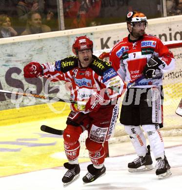 EBEL. Eishockey Bundesliga. KAC gegen HC TWK Innsbruck. Jubel SHANTZ Jeffery (KAC), BRENNAN Rich (Innsbruck). Klagenfurt, am 22.2.2009.
Foto: Kuess 

---
pressefotos, pressefotografie, kuess, qs, qspictures, sport, bild, bilder, bilddatenbank
