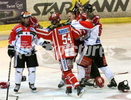 EBEL. Eishockey Bundesliga. KAC gegen HC TWK Innsbruck.  Rauferei, Schlaegerei,  GEIER Manuel, SCHNEIDER Andrew (KAC), SALFI Kent, UNTERLUGGAUER Gerhard (Innsbruck). Klagenfurt, am 22.2.2009.
Foto: Kuess 

---
pressefotos, pressefotografie, kuess, qs, qspictures, sport, bild, bilder, bilddatenbank