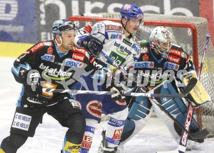 EBEL. Eishockey Bundesliga. EC Pasut VSV gegen EHC LIWEST Linz. Michael Raffl  (VSV), Ray Dilauro, Alex Westlund (Linz). Villach, am 22.2.2009.
Foto: Kuess 


---
pressefotos, pressefotografie, kuess, qs, qspictures, sport, bild, bilder, bilddatenbank