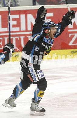 EBEL. Eishockey Bundesliga. EC Pasut VSV gegen EHC LIWEST Linz. Torjubel Brad Purdie (Linz). Villach, am 22.2.2009.
Foto: Kuess 


---
pressefotos, pressefotografie, kuess, qs, qspictures, sport, bild, bilder, bilddatenbank