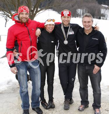 Biathlon. Empfang Silbermedaillegewinner Daniel Mesotitsch. Martin Mesotitsch,  Sam Mesotitsch, Daniel Mesotitsch, Rudi Janach. St. Jakob, 24.2.2009.
Foto: Kuess
---
pressefotos, pressefotografie, kuess, qs, qspictures, sport, bild, bilder, bilddatenbank