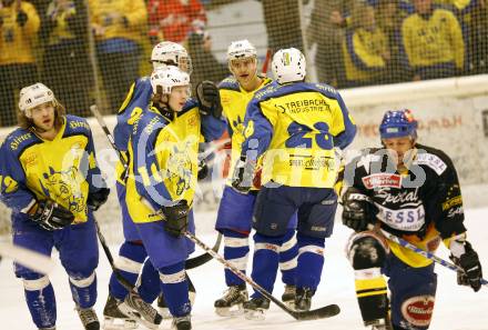 Eishockey. CHL. Althofen gegen Spittal. Torjubel (Althofen). Althofen, 25.2.2009.
Foto: Kuess
---
pressefotos, pressefotografie, kuess, qs, qspictures, sport, bild, bilder, bilddatenbank