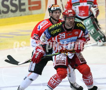 EBEL. Eishockey Bundesliga. KAC gegen HC TWK Innsbruck. BRANDNER Christoph (KAC), JOHNER Dustin (Innsbruck). Klagenfurt, am 26.2.2009.
Foto: Kuess 

---
pressefotos, pressefotografie, kuess, qs, qspictures, sport, bild, bilder, bilddatenbank