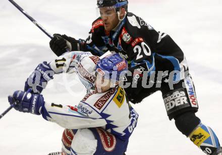 EBEL. Eishockey Bundesliga. EC Pasut VSV gegen EHC LIWEST Linz. Nico Toff, (VSV), Brad Purdie (Linz). Villach, am 26.2.2009.
Foto: Kuess 


---
pressefotos, pressefotografie, kuess, qs, qspictures, sport, bild, bilder, bilddatenbank