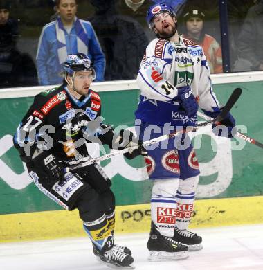 EBEL. Eishockey Bundesliga. EC Pasut VSV gegen EHC LIWEST Linz. 
Justin Mapletoft,  (VSV), Gerd Gruber (Linz). Villach, am 26.2.2009.
Foto: Kuess 


---
pressefotos, pressefotografie, kuess, qs, qspictures, sport, bild, bilder, bilddatenbank