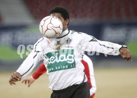 Fussball. Tipp3-Bundesliga. SK Austria Kelag Kaernten  gegen SV Mattersburg. Sandro Jose Da Silva,  (Austria Kaernten). Klagenfurt, 28.2.2009. 
Foto: Kuess

---
pressefotos, pressefotografie, kuess, qs, qspictures, sport, bild, bilder, bilddatenbank