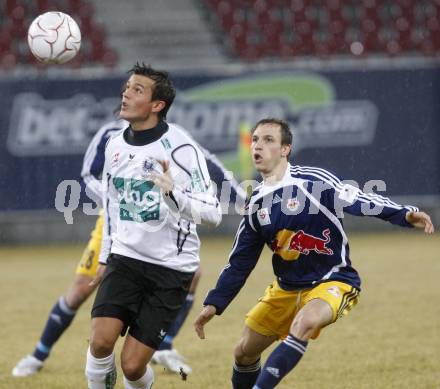 Fussball. Tipp3-Bundesliga. SK Austria Kelag Kaernten  gegen RB Salzburg. Haris Bukva, (Austria Kaernten), Andreas Ulmer (Salzburg). Klagenfurt, 4.3..2009. 
Foto: Kuess

---
pressefotos, pressefotografie, kuess, qs, qspictures, sport, bild, bilder, bilddatenbank