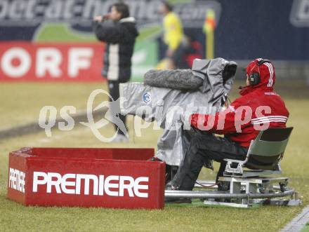 Fussball. Tipp3-Bundesliga. SK Austria Kelag Kaernten  gegen RB Salzburg. Premiere Kameramann. Klagenfurt, 4.3..2009. 
Foto: Kuess

---
pressefotos, pressefotografie, kuess, qs, qspictures, sport, bild, bilder, bilddatenbank