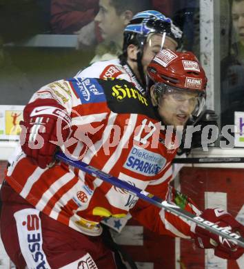 EBEL. Eishockey Bundesliga. KAC gegen EHC LIWEST Linz. Gregor Hager, (KAC), Petri Liimatainen (Linz). Klagenfurt, am 5.3.2009.
Foto: Kuess 

---
pressefotos, pressefotografie, kuess, qs, qspictures, sport, bild, bilder, bilddatenbank