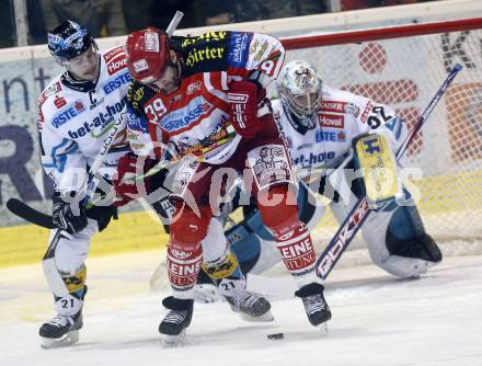 EBEL. Eishockey Bundesliga. KAC gegen EHC LIWEST Linz. Jeff Shantz,  (KAC),   Philipp Lukas, Alex Westlund (Linz). Klagenfurt, am 5.3.2009.
Foto: Kuess 

---
pressefotos, pressefotografie, kuess, qs, qspictures, sport, bild, bilder, bilddatenbank