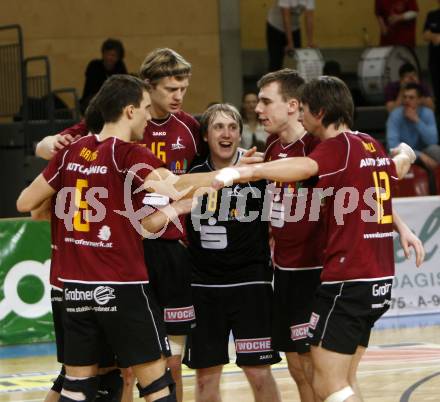 Volleyball. VBK Klagenfurt gegen TSV Hartberg. Jubel Hartberg. Klagenfurt, 7.3.2009
Foto: Kuess

---
pressefotos, pressefotografie, kuess, qs, qspictures, sport, bild, bilder, bilddatenbank