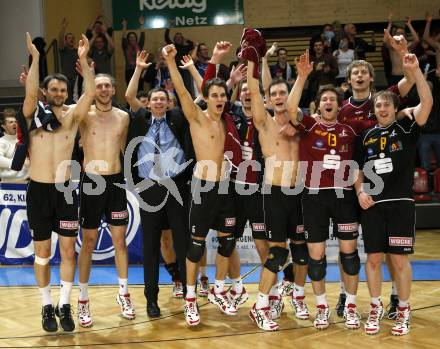 Volleyball. VBK Klagenfurt gegen TSV Hartberg. Jubel Hartberg. Klagenfurt, 7.3.2009
Foto: Kuess

---
pressefotos, pressefotografie, kuess, qs, qspictures, sport, bild, bilder, bilddatenbank