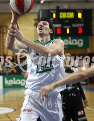 Basketball Bundesliga. Woerthersee Piraten gegen Guessing Knights. Selmir Husanovic (Piraten). Klagenfurt, am 8.3.2009.
Foto: Kuess
---
pressefotos, pressefotografie, kuess, qs, qspictures, sport, bild, bilder, bilddatenbank