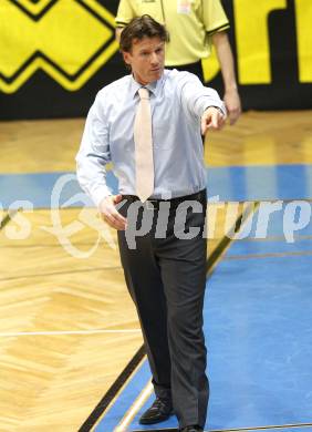 Basketball Bundesliga. Woerthersee Piraten gegen Guessing Knights. Trainer Mathias Fischer (Piraten). Klagenfurt, am 8.3.2009.
Foto: Kuess
---
pressefotos, pressefotografie, kuess, qs, qspictures, sport, bild, bilder, bilddatenbank