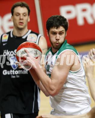 Basketball Bundesliga. Woerthersee Piraten gegen Guessing Knights. Erik Rhinehart (Piraten). Klagenfurt, am 8.3.2009.
Foto: Kuess

---
pressefotos, pressefotografie, kuess, qs, qspictures, sport, bild, bilder, bilddatenbank