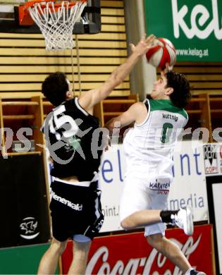 Basketball Bundesliga. Woerthersee Piraten gegen Guessing Knights. Andreas Kuttnig (Piraten), Jason Chappel (Guessing). Klagenfurt, am 8.3.2009.
Foto: Kuess

---
pressefotos, pressefotografie, kuess, qs, qspictures, sport, bild, bilder, bilddatenbank