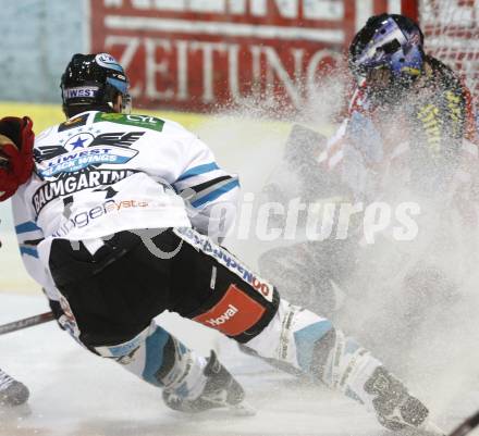 EBEL. Eishockey Bundesliga. KAC gegen EHC LIWEST Linz. Travis Scott (KAC), Gregor Baumgartner (Linz). Klagenfurt, am 10.3.2009.
Foto: Kuess 

---
pressefotos, pressefotografie, kuess, qs, qspictures, sport, bild, bilder, bilddatenbank