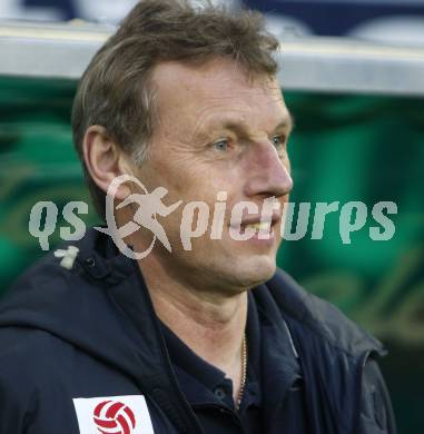 Fussball. Tipp3-Bundesliga. SK Austria Kelag Kaernten  gegen Austria Wien. Trainer Karl Daxbacher (Wien). Klagenfurt, 14.3..2009. 
Foto: Kuess

---
pressefotos, pressefotografie, kuess, qs, qspictures, sport, bild, bilder, bilddatenbank