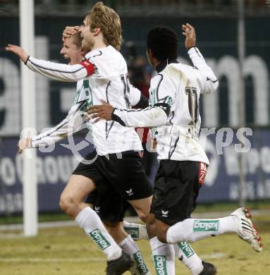 Fussball. Tipp3-Bundesliga. SK Austria Kelag Kaernten  gegen Austria Wien. Torjubel Thomas Hinum Manuel Weber, sandro (Austria Kaernten). Klagenfurt, 14.3..2009. 
Foto: Kuess

---
pressefotos, pressefotografie, kuess, qs, qspictures, sport, bild, bilder, bilddatenbank