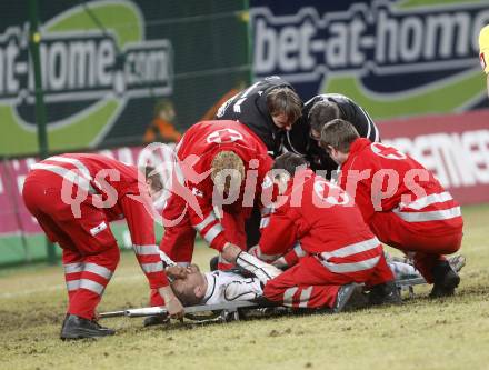 Fussball. Tipp3-Bundesliga. SK Austria Kelag Kaernten  gegen Austria Wien. Oliver Pusztai verletzt (Austria Kaernten). Klagenfurt, 14.3..2009. 
Foto: Kuess

---
pressefotos, pressefotografie, kuess, qs, qspictures, sport, bild, bilder, bilddatenbank