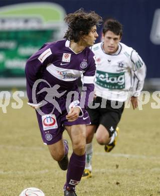 Fussball. Tipp3-Bundesliga. SK Austria Kelag Kaernten  gegen Austria Wien. Zlatko Junuzovic, (Austria Kaernten), Jocelyn Blanchard (Wien). Klagenfurt, 14.3..2009. 
Foto: Kuess

---
pressefotos, pressefotografie, kuess, qs, qspictures, sport, bild, bilder, bilddatenbank