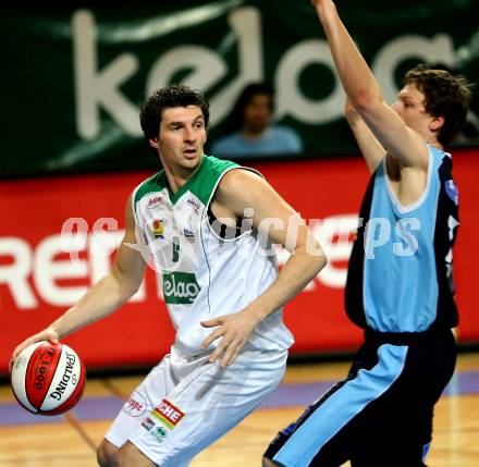 Basketball Bundesliga. Woerthersee Piraten gegen UBC St. Poelten. Selmir Husanovic  (Piraten).  Klagenfurt, 14.3.2009
Foto: Kuess

---
pressefotos, pressefotografie, kuess, qs, qspictures, sport, bild, bilder, bilddatenbank