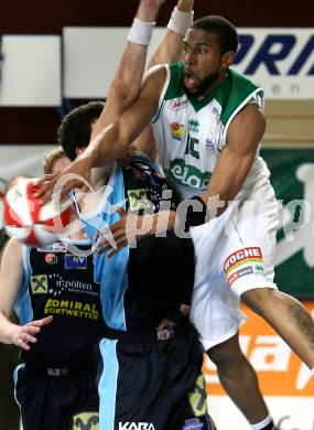 Basketball Bundesliga. Woerthersee Piraten gegen UBC St. Poelten. Timothy Burnette  (Piraten).  Klagenfurt, 14.3.2009
Foto: Kuess

---
pressefotos, pressefotografie, kuess, qs, qspictures, sport, bild, bilder, bilddatenbank