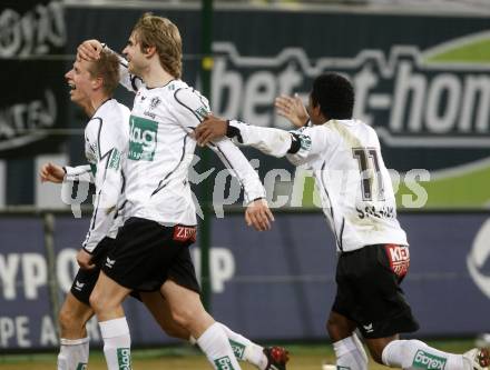 Fussball. Tipp3-Bundesliga. SK Austria Kelag Kaernten  gegen Austria Wien. Torjubel Thomas Hinum, Manuel Weber, Sandro (Austria Kaernten). Klagenfurt, 14.3..2009. 
Foto: Kuess

---
pressefotos, pressefotografie, kuess, qs, qspictures, sport, bild, bilder, bilddatenbank