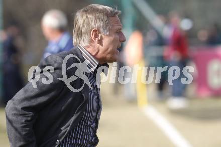 Fussball Regionalliga. SAK gegen FC Blau Weiss Linz. Trainer Adam Kensy (Linz). Klagenfurt, am 14.3.2009.
Foto: Kuess
---
pressefotos, pressefotografie, kuess, qs, qspictures, sport, bild, bilder, bilddatenbank