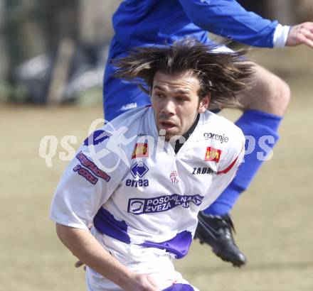 Fussball Regionalliga. SAK gegen FC Blau Weiss Linz. Edmir Edo Adilovic (SAK). Klagenfurt, am 14.3.2009.
Foto: Kuess
---
pressefotos, pressefotografie, kuess, qs, qspictures, sport, bild, bilder, bilddatenbank