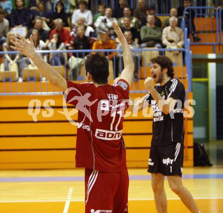 Volleyball Bundesliga. SK Aich/Dob gegen Aon Hotvolleys. Jubel Adrian Nicolae FEHER, Philip SCHNEIDER (Hotvolleys). Prevalje, am 17.3.2009.
Foto: Kuess
---
pressefotos, pressefotografie, kuess, qs, qspictures, sport, bild, bilder, bilddatenbank