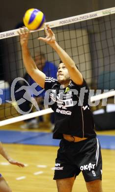 Volleyball BUndesliga. SK Aich/Dob gegen Aon Hotvolleys Wien. Fernando Morales (Hotvolleys). Prevalje, am 17.3.2009.
Foto: Kuess
---
pressefotos, pressefotografie, kuess, qs, qspictures, sport, bild, bilder, bilddatenbank