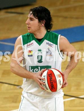 Basketball Bundesliga. Woerthersee Piraten gegen BK Klosterneuburg. Andreas Kuttnig (Piraten).  Klagenfurt, 18.3.2009
Foto: Kuess

---
pressefotos, pressefotografie, kuess, qs, qspictures, sport, bild, bilder, bilddatenbank