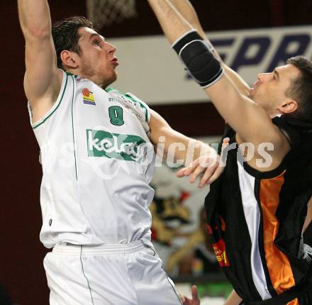 Basketball Bundesliga. Woerthersee Piraten gegen BK Klosterneuburg. Andreas Kuttnig (Piraten).  Klagenfurt, 18.3.2009
Foto: Kuess

---
pressefotos, pressefotografie, kuess, qs, qspictures, sport, bild, bilder, bilddatenbank