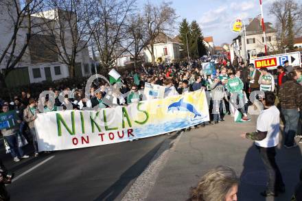 Fussball. Tipp3-Bundesliga. SK Austria Kelag Kaernten  gegen SK Rapid. Benefizmarsch der Rapid Wien Fans fuer den erkrankten Niklas. Klagenfurt, 21.3..2009. 
Foto: Kuess

---
pressefotos, pressefotografie, kuess, qs, qspictures, sport, bild, bilder, bilddatenbank