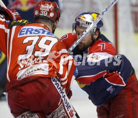 EBEL. Eishockey Bundesliga. KAC gegen EC Salzburg. Jeff Shantz,  (KAC), Adrian Foster (Salzburg). Klagenfurt, am 22.3.2009.
Foto: Kuess 

---
pressefotos, pressefotografie, kuess, qs, qspictures, sport, bild, bilder, bilddatenbank