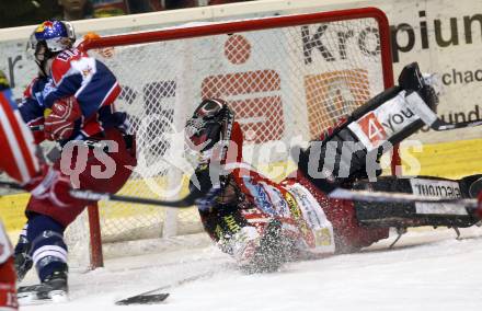 EBEL. Eishockey Bundesliga. KAC gegen EC Salzburg.  Travis Scott, (KAC), Martin Mairitsch (Salzburg). Klagenfurt, am 22.3.2009.
Foto: Kuess 

---
pressefotos, pressefotografie, kuess, qs, qspictures, sport, bild, bilder, bilddatenbank