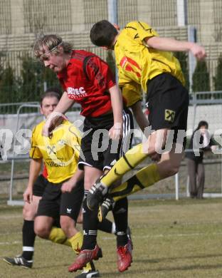 Fussball. Unterliga West. Magdalener SC gegen SV Union Stall. Stattmann Christoph (Magdalen), Wenger Andreas (Stall). Magdalen, 22.3.2009. 
Foto: Kuess

---
pressefotos, pressefotografie, kuess, qs, qspictures, sport, bild, bilder, bilddatenbank