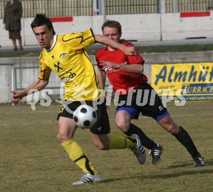 Fussball. Unterliga West. Magdalener SC gegen SV Union Stall. Zukanovic Alen (Magdalen), Berger Arnold  (Stall). Magdalen, 22.3.2009. 
Foto: Kuess

---
pressefotos, pressefotografie, kuess, qs, qspictures, sport, bild, bilder, bilddatenbank