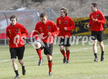 FUSSBALL - FIFA Weltmeisterschaft 2010, Qualifikation, OEFB, AUT vs ROM, Oesterreich vs Rumaenien, Vorberichte, Training AUT. Andreas Hoelzl, Daniel Beichler, Christian Fuchs, Emanuel Pogatetz (AUT). Velden, am 23.3.2009.
Foto: Kuess

---
pressefotos, pressefotografie, kuess, qs, qspictures, sport, bild, bilder, bilddatenbank