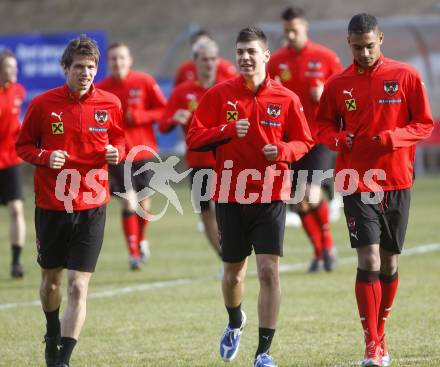 FUSSBALL - FIFA Weltmeisterschaft 2010, Qualifikation, OEFB, AUT vs ROM, Oesterreich vs Rumaenien, Vorberichte, Training AUT. Franz Schiemer, Aleksandar Dragovic, Ruben Okotie (AUT).
Foto: Kuess

---
pressefotos, pressefotografie, kuess, qs, qspictures, sport, bild, bilder, bilddatenbank