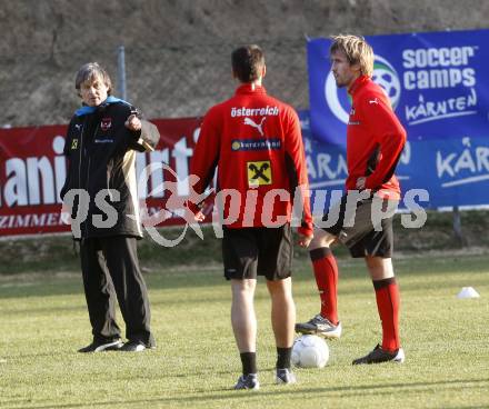 Fussball Nationalteam. Trainingslager in Velden am Woerthersee. Trainer Didi Constantini. Velden, am 23.3.2009.
Foto: Kuess

---
pressefotos, pressefotografie, kuess, qs, qspictures, sport, bild, bilder, bilddatenbank