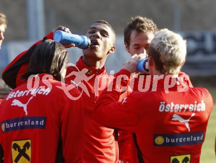 Fussball Nationalteam. Trainingslager in Velden am Woerthersee. Ruben Okotie. Velden, am 23.3.2009.
Foto: Kuess

---
pressefotos, pressefotografie, kuess, qs, qspictures, sport, bild, bilder, bilddatenbank