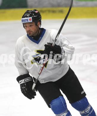 Eishockey Nationalteam. Trainingslager. Gerhard Unterluggauer (Innsbruck). Villach, am 24.3.2009.
Foto: Kuess
---
pressefotos, pressefotografie, kuess, qs, qspictures, sport, bild, bilder, bilddatenbank