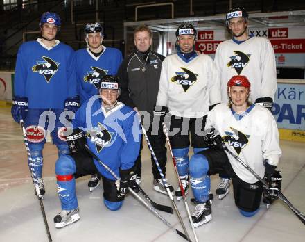 Eishockey Nationalteam. Trainingslager. Hinten von links: Stefan Bacher, Christoph Ibounig, Trainer Lars Bergstroem, Gerhard Unterluggauer, Martin Oraze. Vorne von links: Roland Kaspitz, Harald Ofner. Villach, am 24.3.2009.
Foto: Kuess
---
pressefotos, pressefotografie, kuess, qs, qspictures, sport, bild, bilder, bilddatenbank